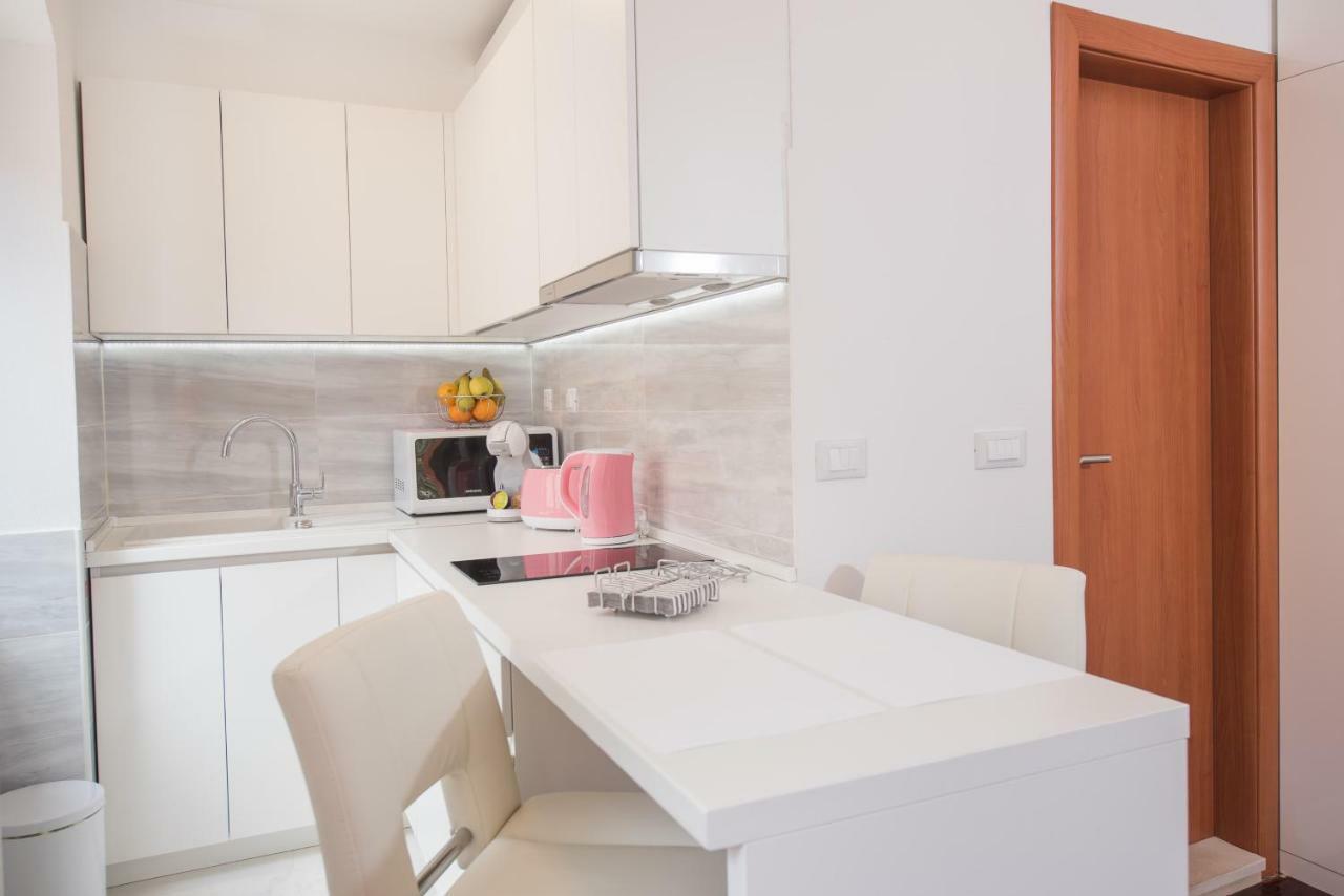 Studio Apartment Lena Kastela Exterior photo