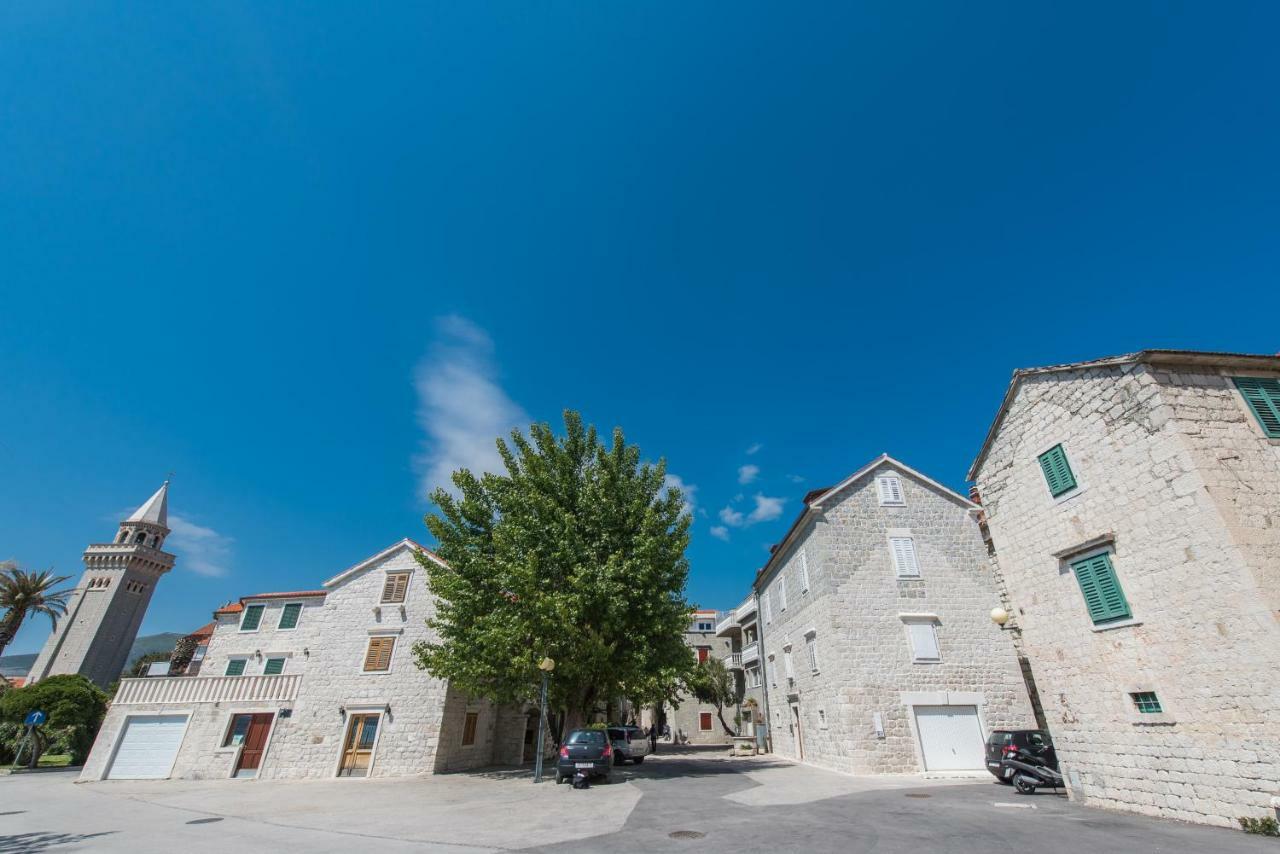 Studio Apartment Lena Kastela Exterior photo