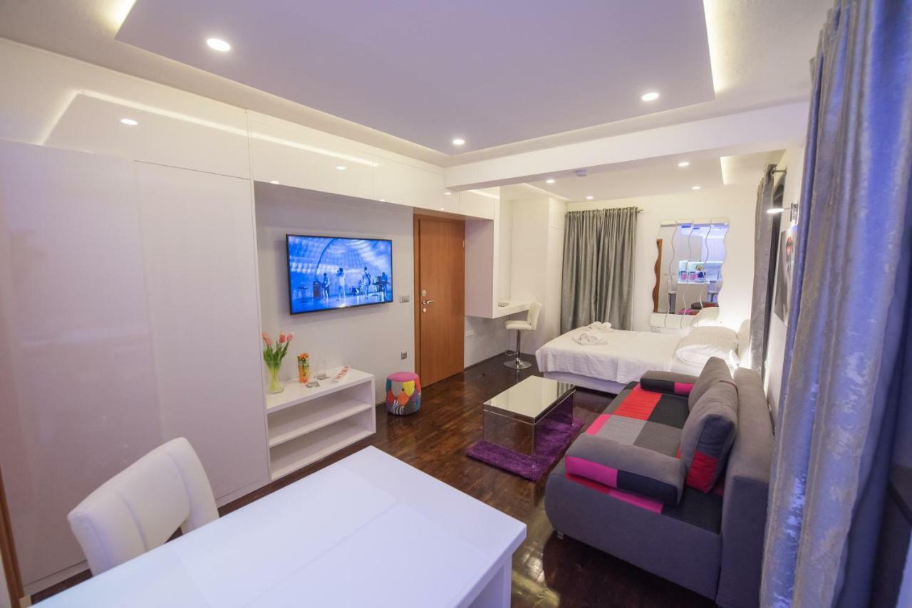 Studio Apartment Lena Kastela Exterior photo