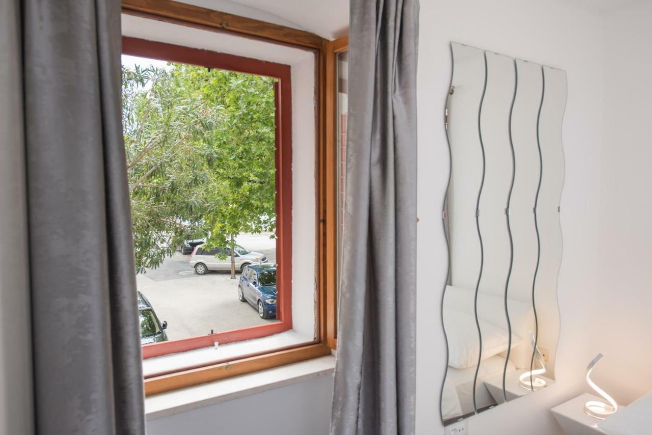 Studio Apartment Lena Kastela Exterior photo