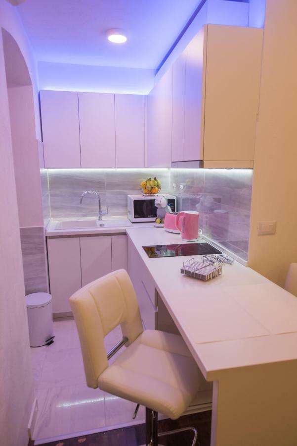 Studio Apartment Lena Kastela Exterior photo